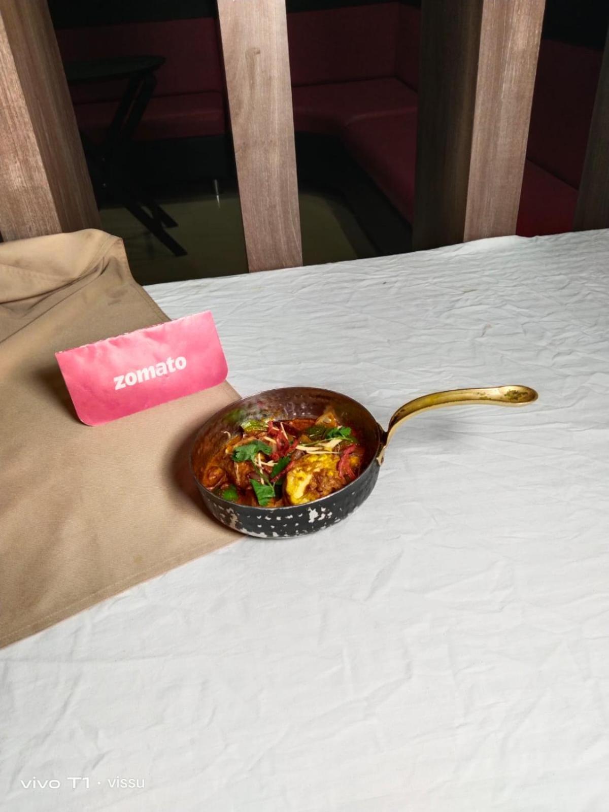 Variety Inn Патна Екстер'єр фото